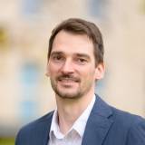 Dr Uwe Grewer
